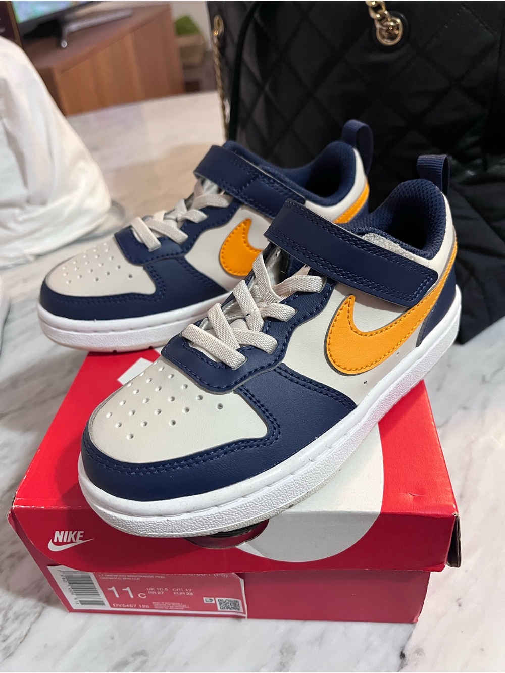 Nike Kids Navy and Yellow Low-Top Velcro Sneakers